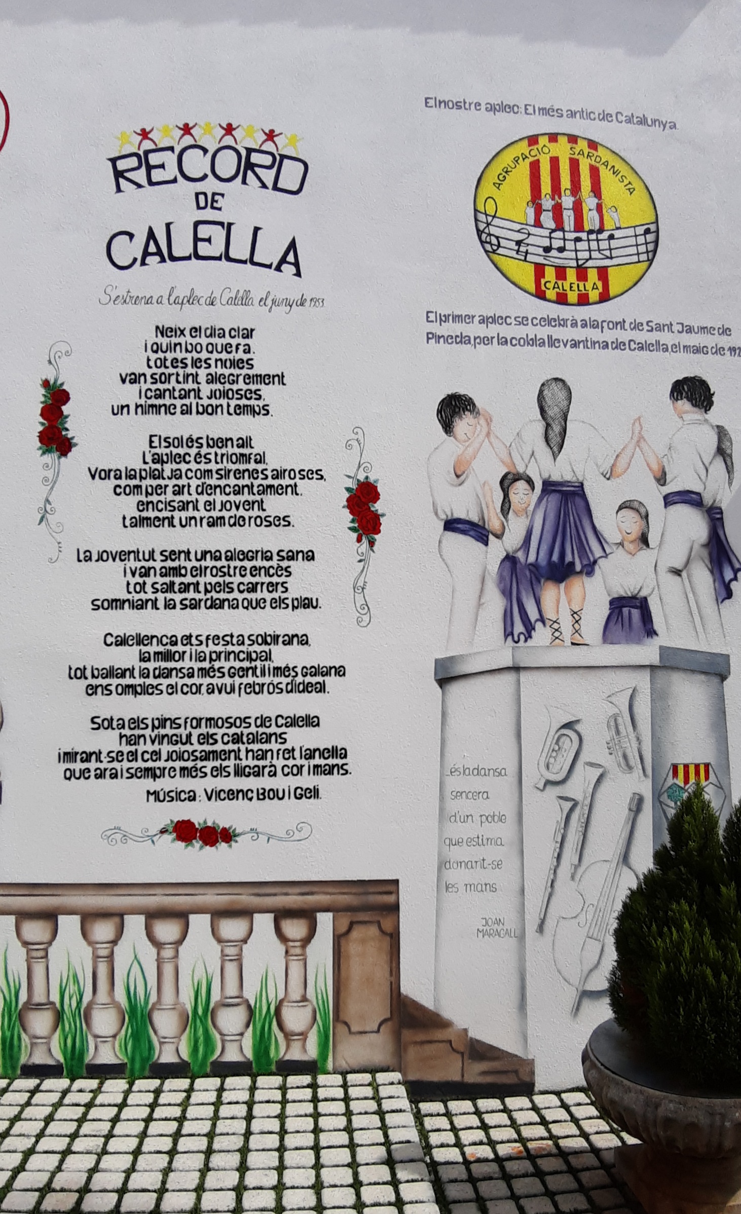 Pintura mural texto y sardana calella